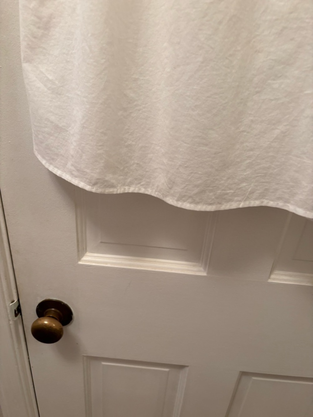 Universal Thread White Button-Up Collared Shirt - Picture 5 of 6